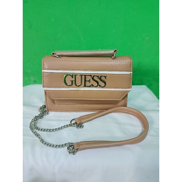 Tas wanita selempang dan bahu GUESS