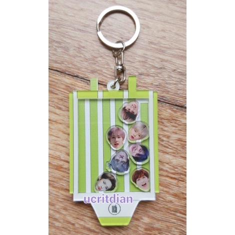 nct 127 dream keychain gantungan kunci akrilik acrylic ganci keyring gemes chibi lightstick shaker k