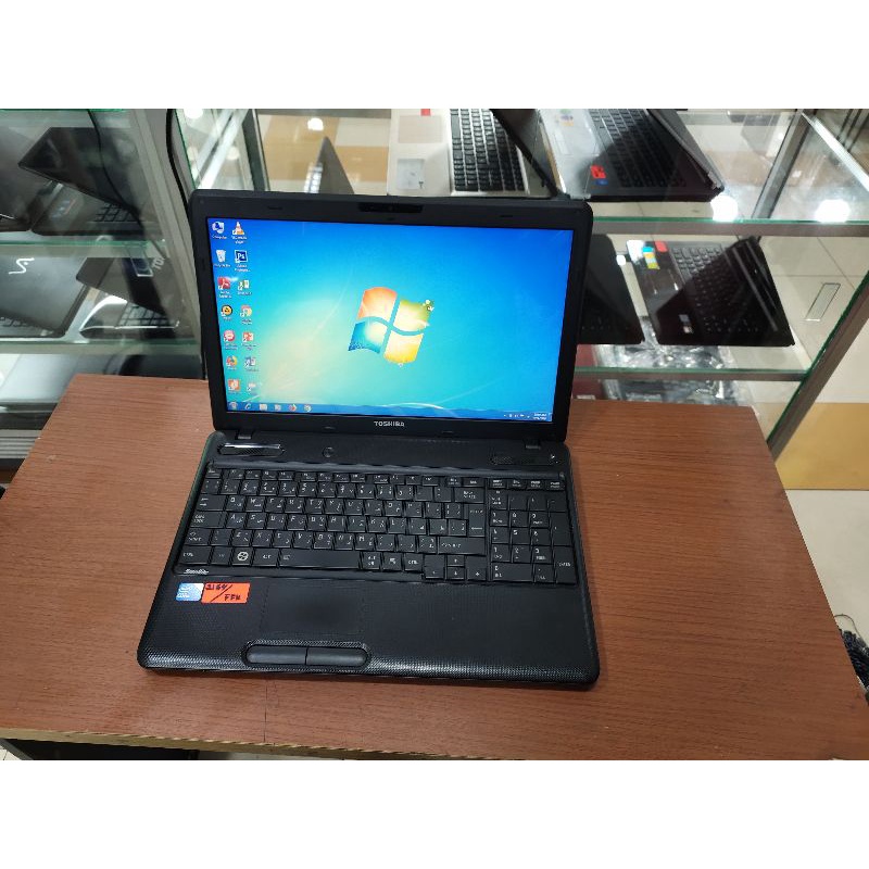 Laptop Toshiba Intel core i3 15inch RAM 2GB HDD 320GB windows 7 siap pakai ada kamera