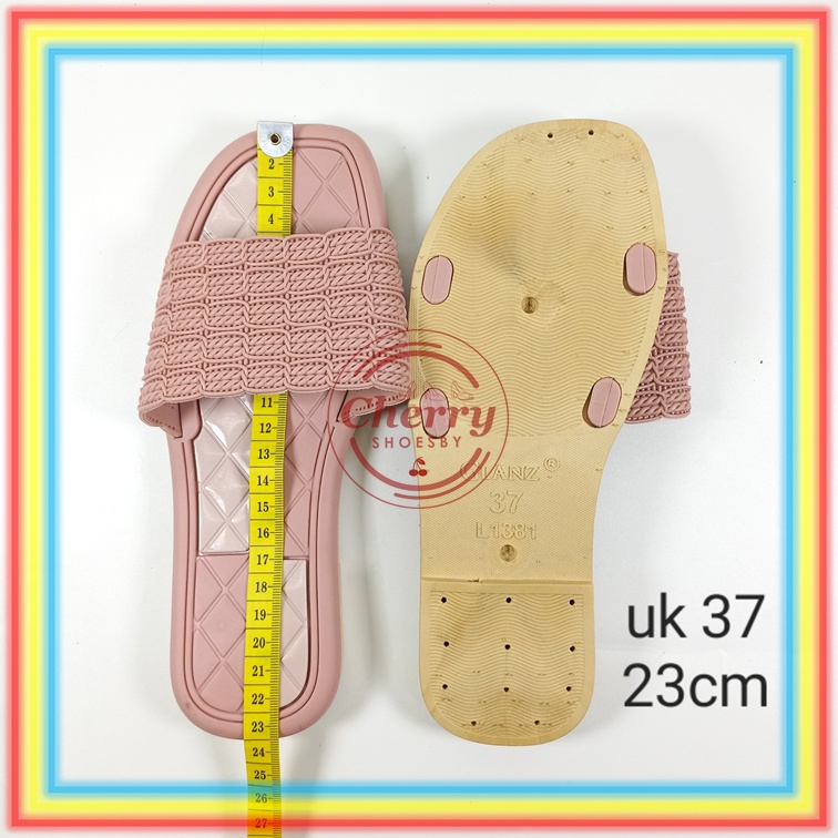 L1381-2 Sandal Slop Karet Wanita Motif Tali Rajut Kotak-Kotak Glanzton