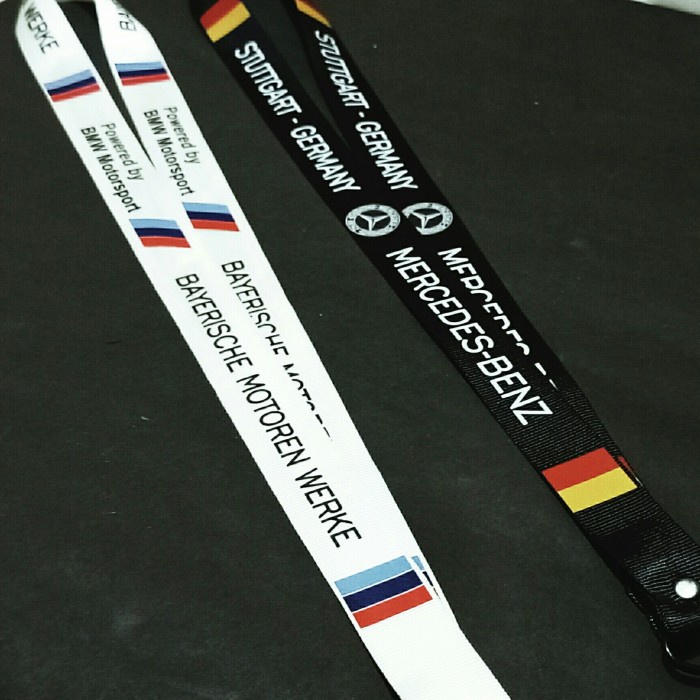 

Yar Lanyard Tali Id Bmw Mercedes Benz Mercy Kalung Name Tag