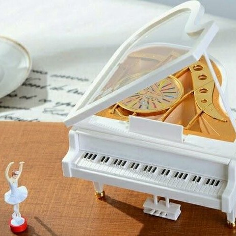 Kotak Musik Kotak Music / Musik Box Piano Putar / Mainan Anak Kado