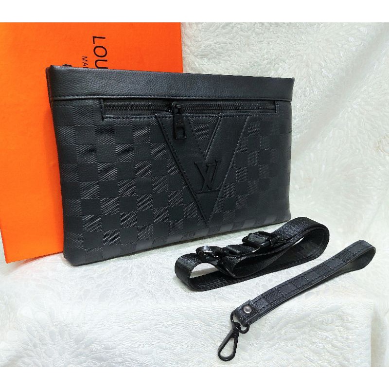 HANDBAG/CLUTCH 1Ruang BRN ada kotaknya