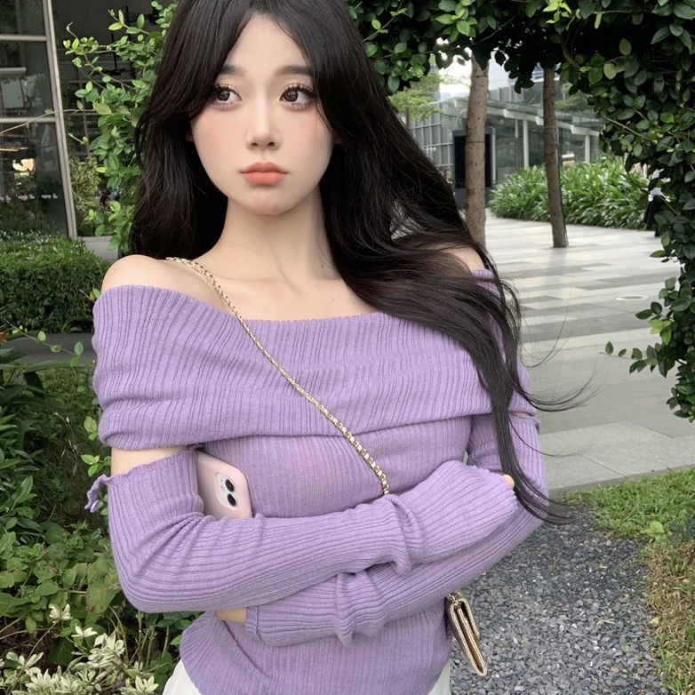 Red Gaya Keinginan Murni Musim Gugur Slim Slim Asing Gaya Rajutan Sweater Wanita 2022 Baru Satu Kata Kerah Off-Shoulder lengan Panjang Bottoming Top