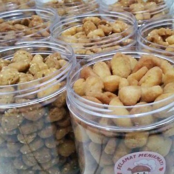 

Oleh Oleh Biji Ketapang Khas Gurih Lembut Seperti Cookies