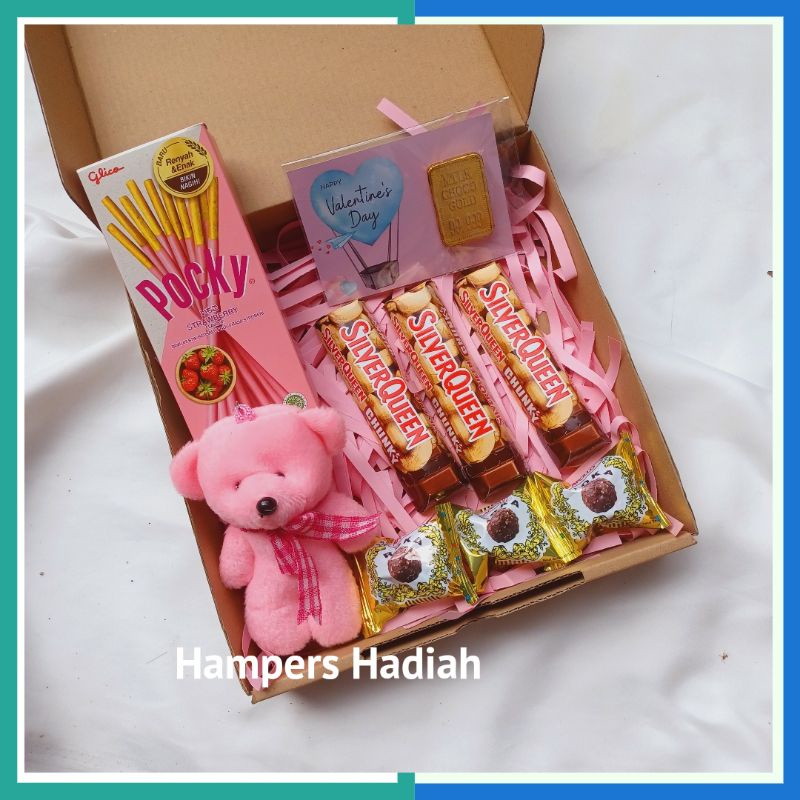 

Hampers Valentine Day kado valentine hampers coklat kado pacar chungky bar Hadiah Hampers Graduation Wisuda Ultah