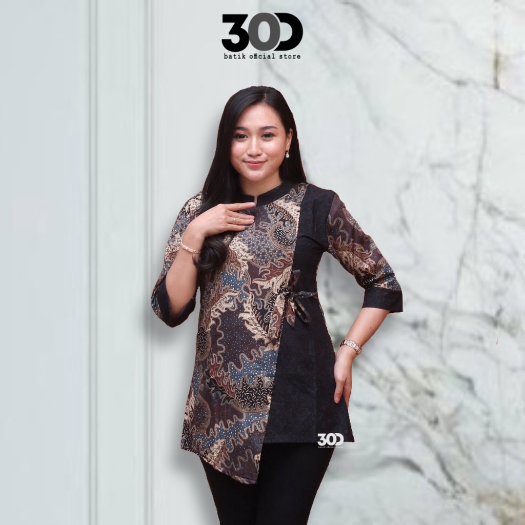 30Dstore Atasan Blouse Batik Wanita Modern Pitaloka Kombinasi Resleting Depan Motif Bunga Lengan Pan