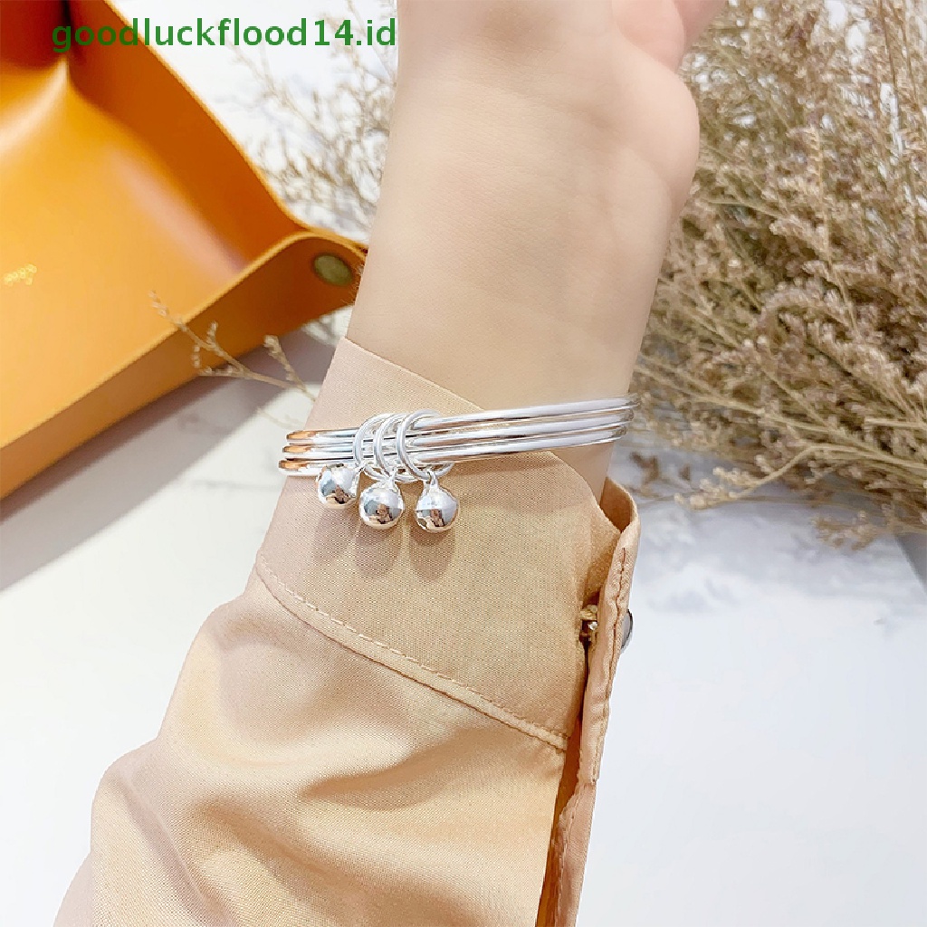 [GOOGFOUR] Gelang Bangle Liontin Fashion Adjustable Lapis Silver Warna Silver Untuk Wanita [Atasan]