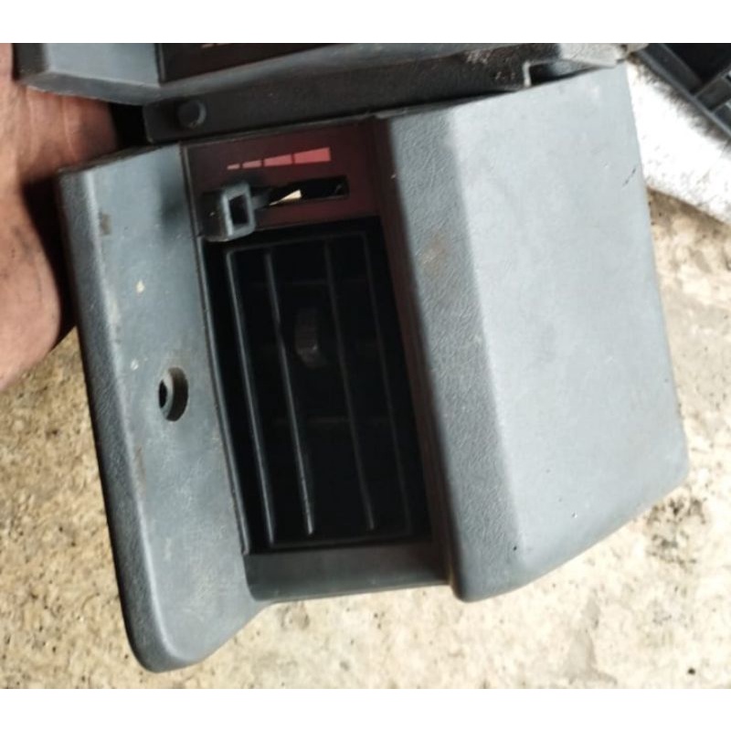 L Dasbor Kanan/kiri L300 Ori