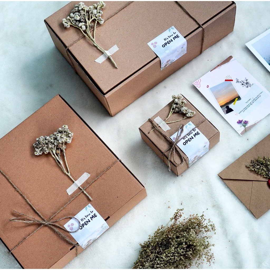 

gift box kado aesthetik / bungkus kado ulang tahun unik