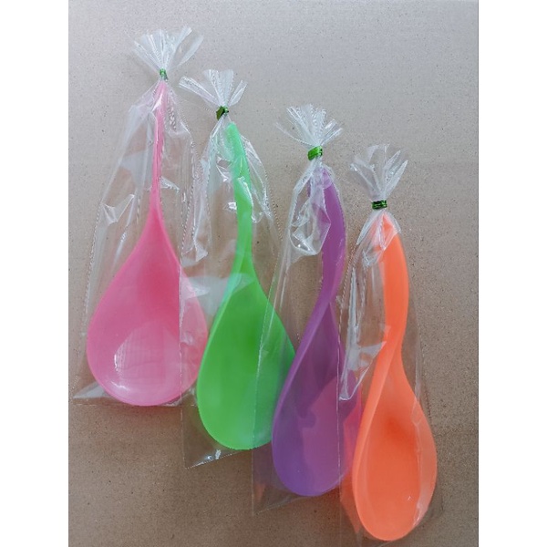 Souvenir centong nasi / centong nasi pelangi