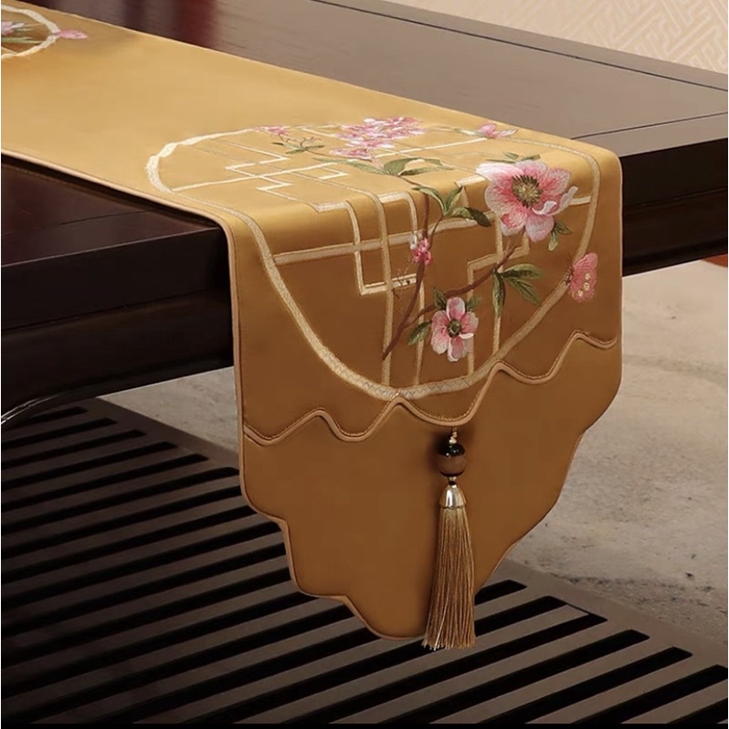 GOLD Table Runner / Tatakan Meja Cantik / Taplak Meja Imlek