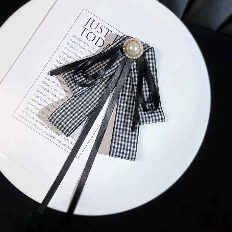 pita brooch // korean ribbon brooch