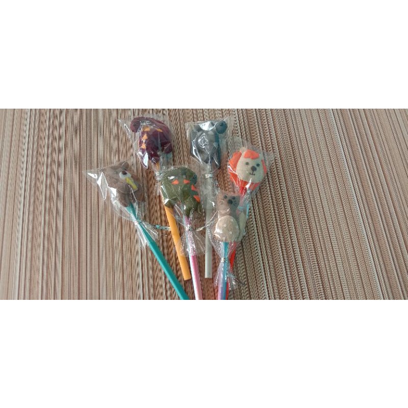

pensil hias flanel