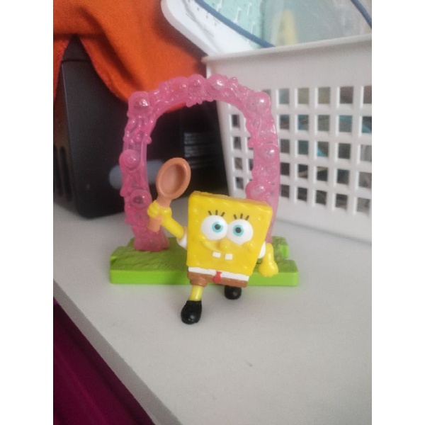 mainan spongebob KFC