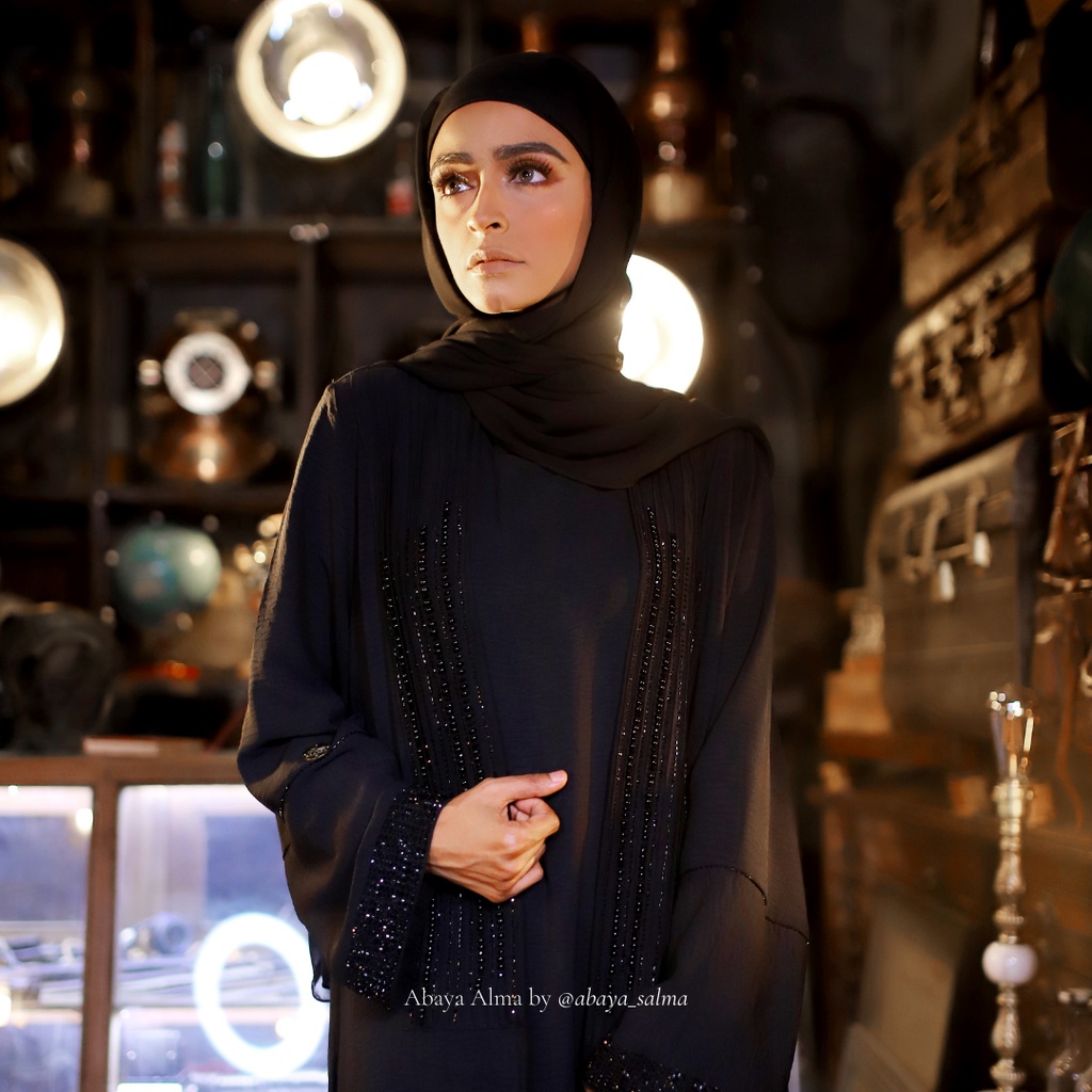 Jual Busana Muslim Abaya Alma Outer By Salma Collection Bahan Crincle Hiasan Mata Swarocski