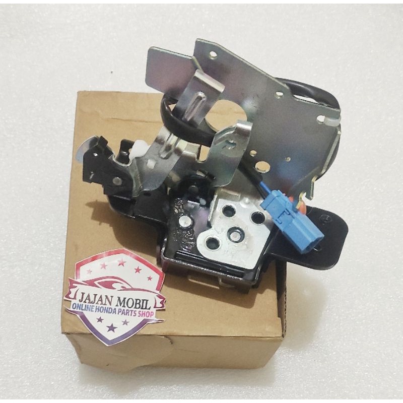 door lock pintu bagasi jazz gd3 idsi vtec door lock bagasi stream 2002-2006 74801-saa-e21 engsel kun