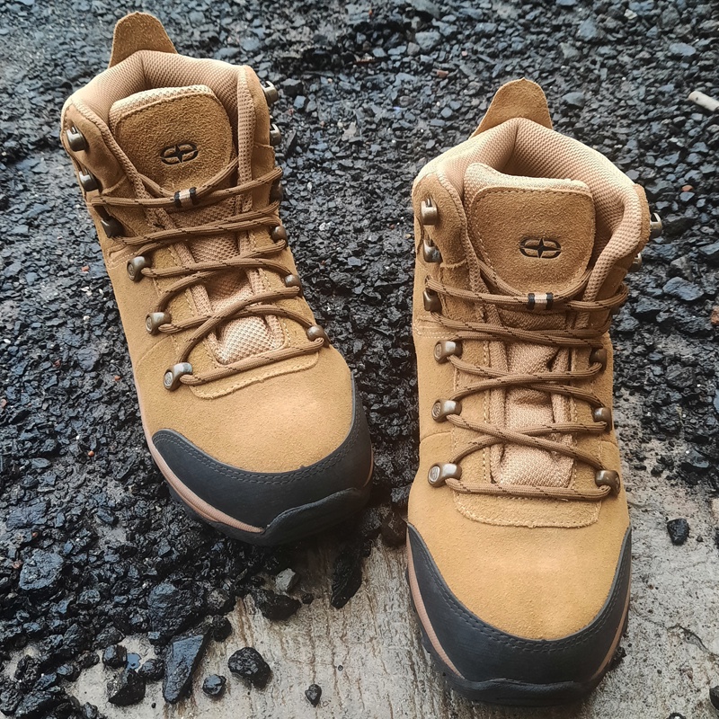 Sepatu Gunung Cotrek Phyton