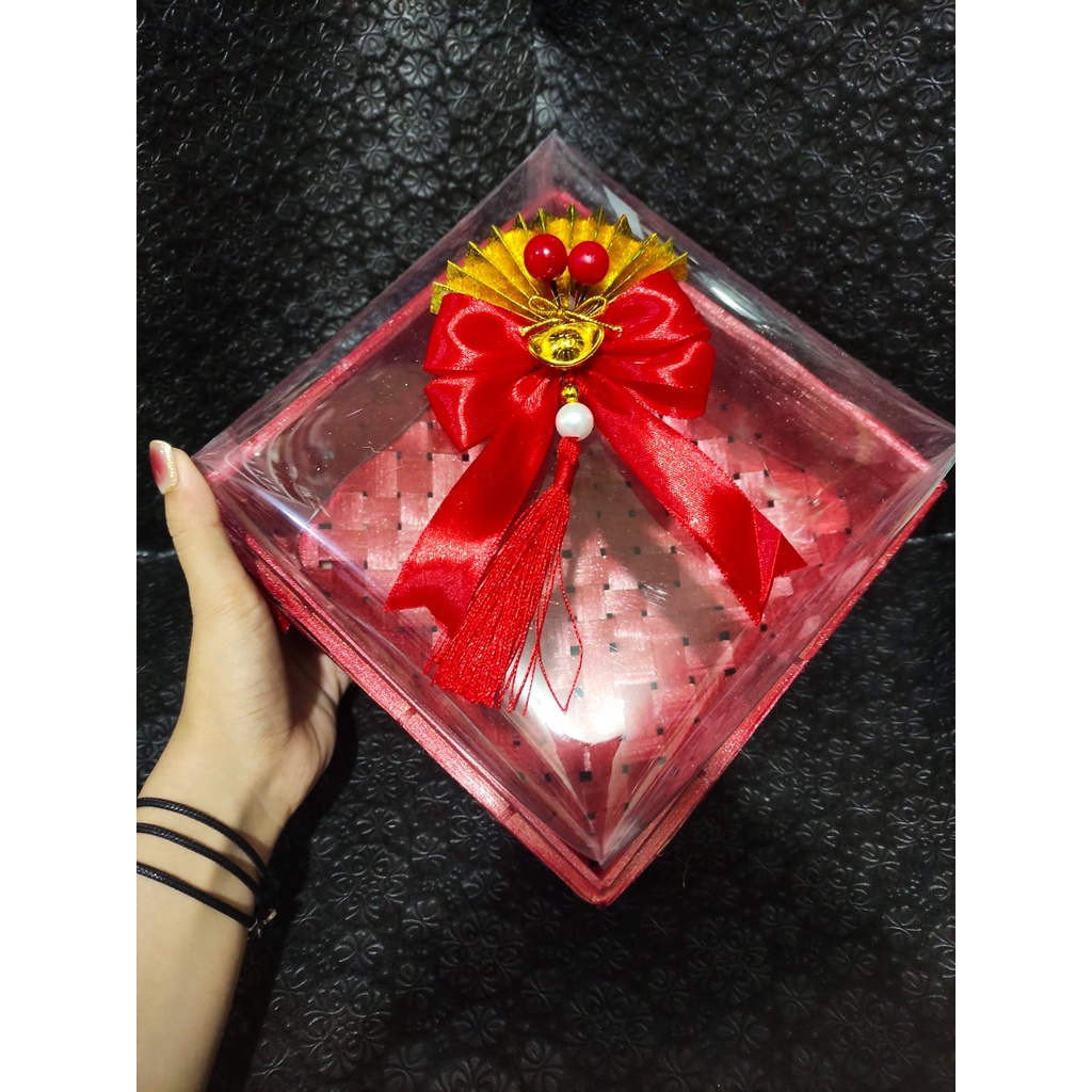 Keranjang Ckn Kipas Pita Imlek 20x20 -Keranjang Hantaran Desain Unik
