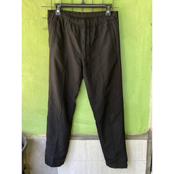 celana uniqlo outdoor second