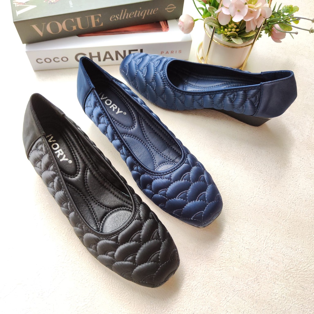 IVORY Sepatu Wanita Wedges Jumbo 41-44 Satin B646-C2