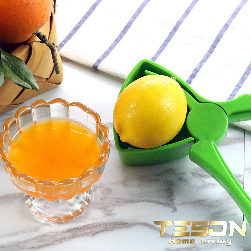Pemeras Peras Buah Jeruk Plastik Jus Lemon Nipis / Squeezer Juicer