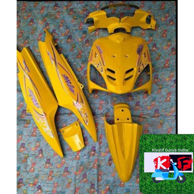 Full body halus Yama Mio sporty variasi wana kuning dan stripping bunga/sudah menggunakan stripping