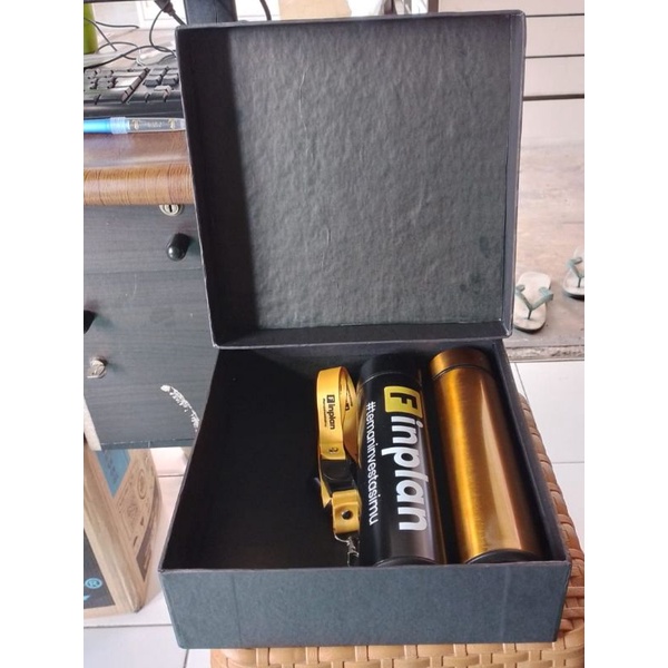 Finplan Hampers Package