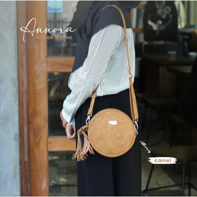Tas Selempang Annora Premi Camel Rumah Warna