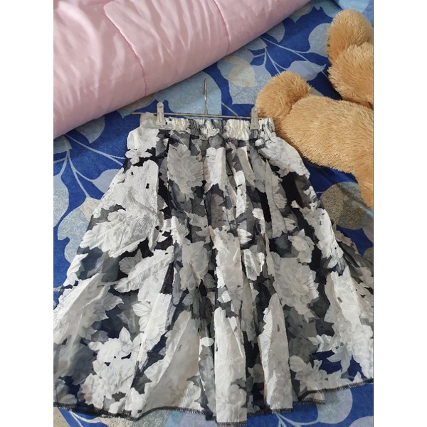 Rok Organza Motif Bunga