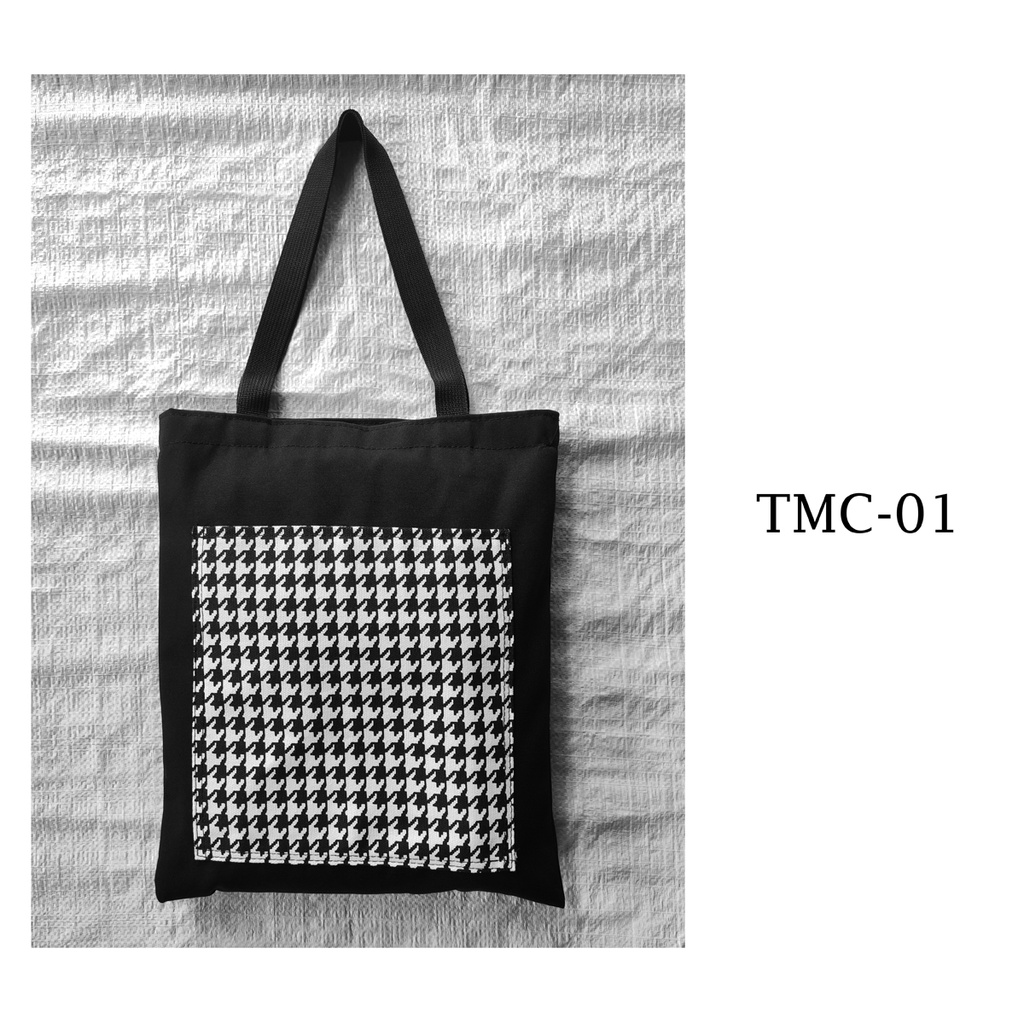 Tote Bag Kanvas Kantong Totebag Black and White Edition 40x32cm