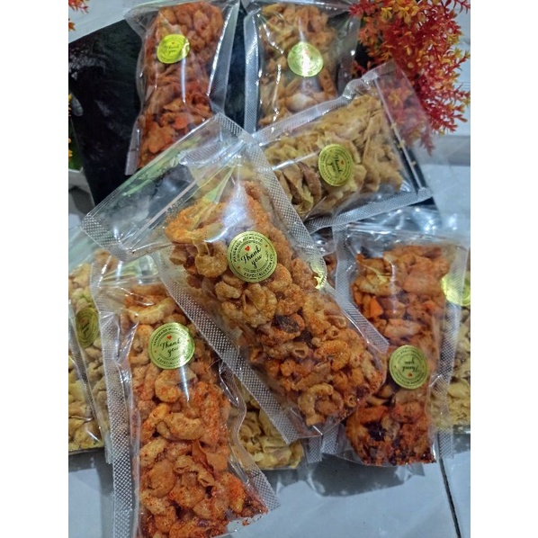 

macaronibantet/macaronipedas/anekarasamacaroni.