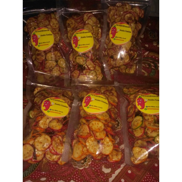 

kerupuk seblak pedas