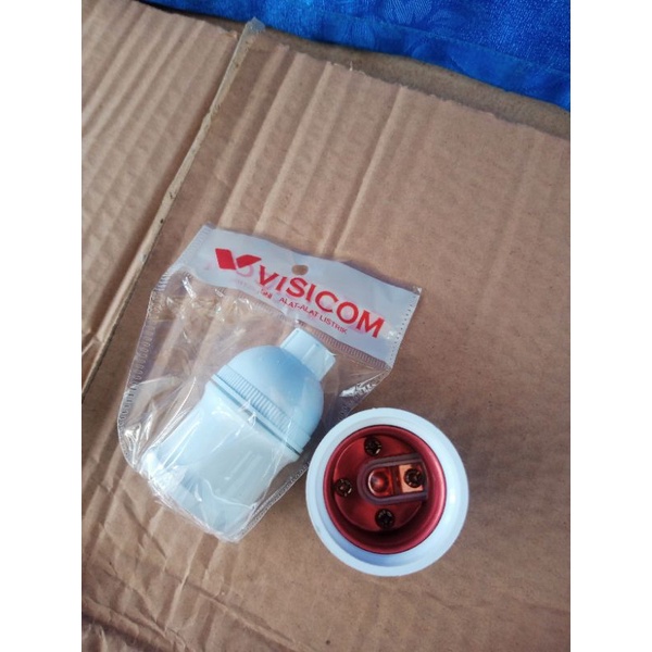 Piting Lampu gantung besar