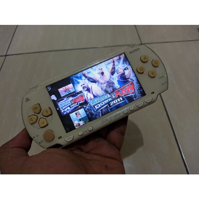 Sony PSP 1000 1001 1008 fat CFW  Full games