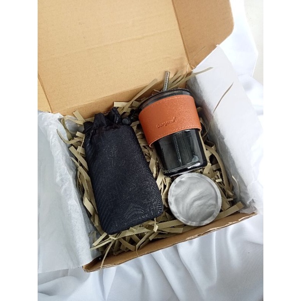 

HAMPERS CANTIK PERICRAFT