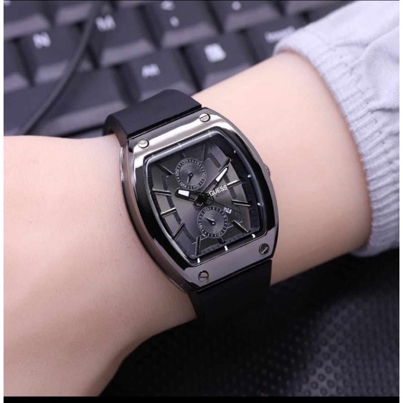 (Grosir)Jam Tangan Wanita Fashion Gues oval Crono Variasi Tanggal aktif Strap Rubber/Karet(Dikirim Jakarta Cod)