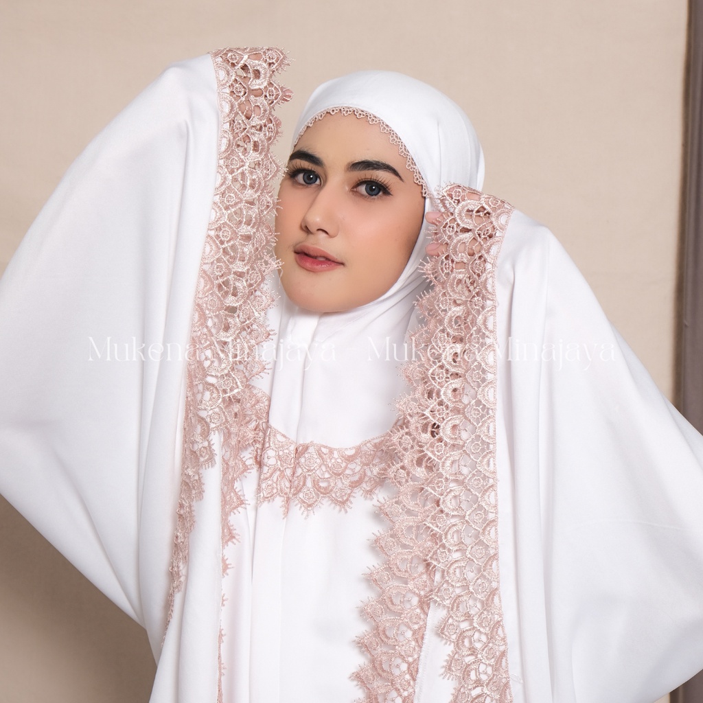 Mukena Dewasa Renda Mewah Jumbo Daily Traveling  Sutra Velvet Premium Fashion Mukenah Dewasa Muslim Terbaru