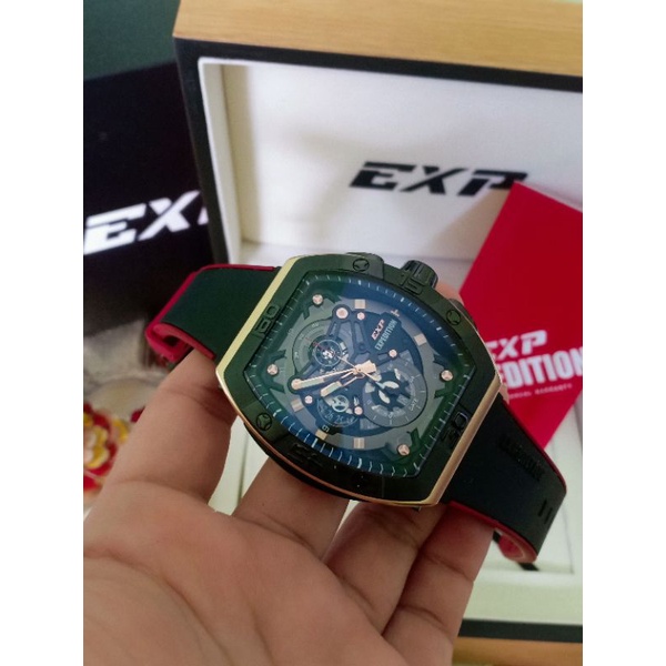 Expedition E6800 merah gold hitam second HARGA NET