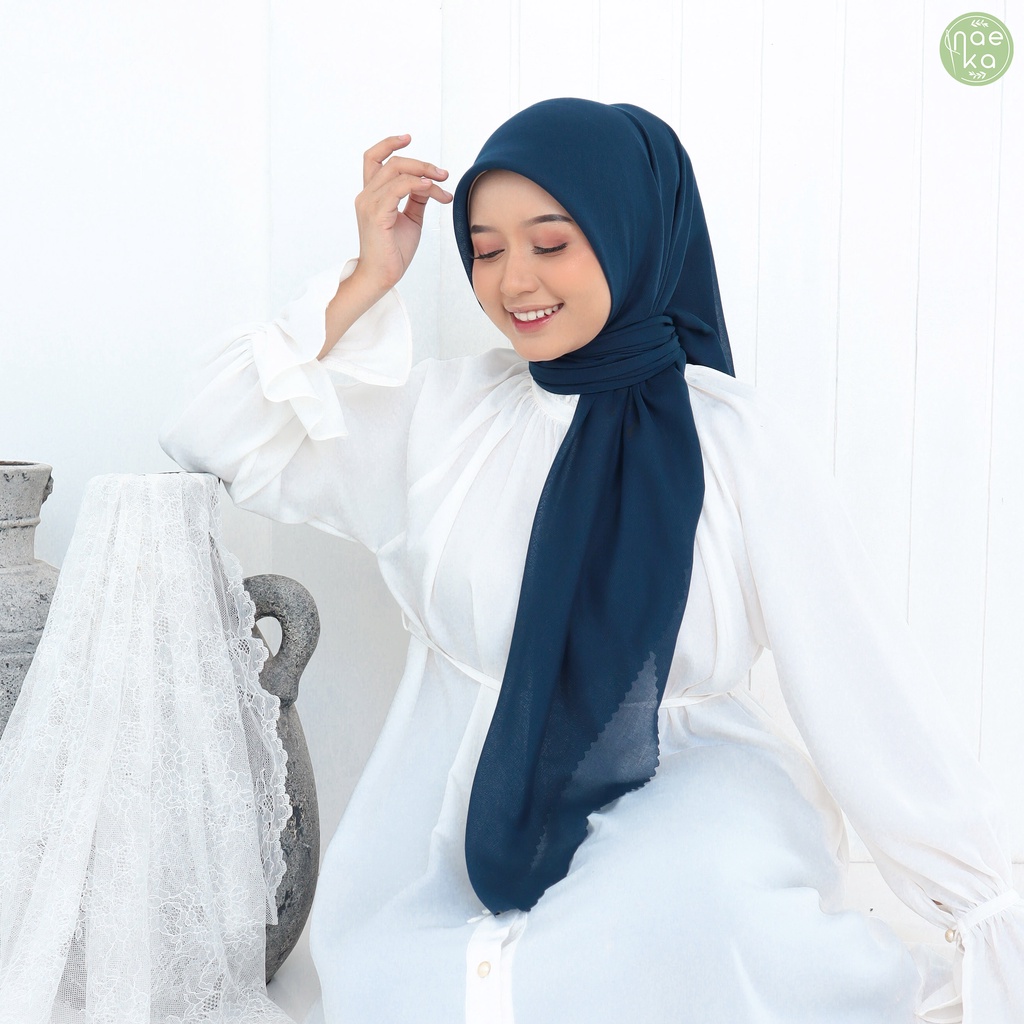 Naeka Voal Nazma Navy Premium/ Voal superfine Hijab Polos