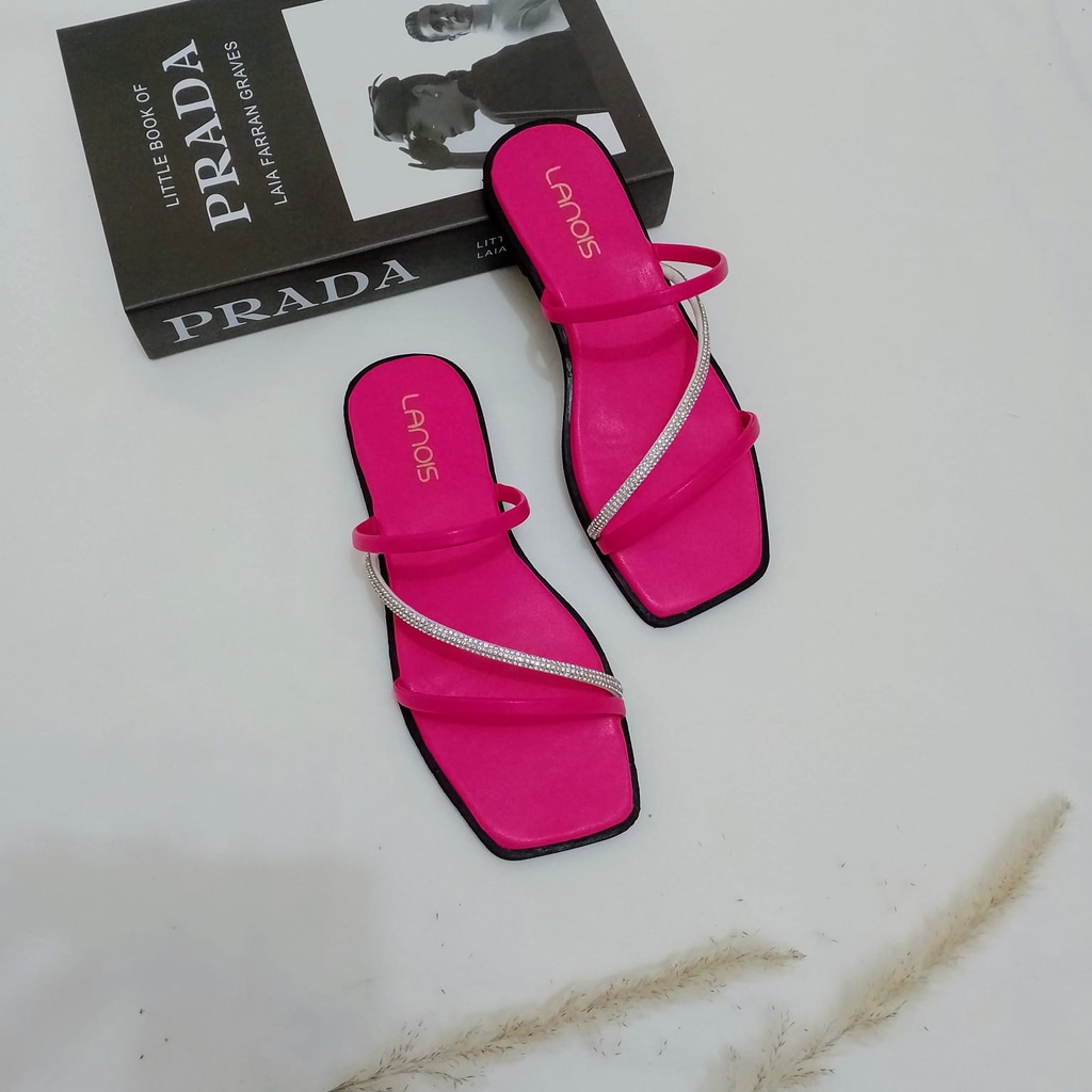 Sandal Wanita JENNIE by Nesanh Sandal Kekinian Permata Mutiara Terbaru