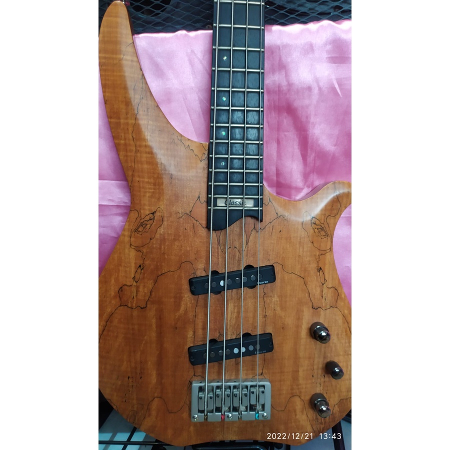 Gitar bass Washburn CB4 OV SPM Spalted Maple (bukan Ibanez / Sire / musicman)