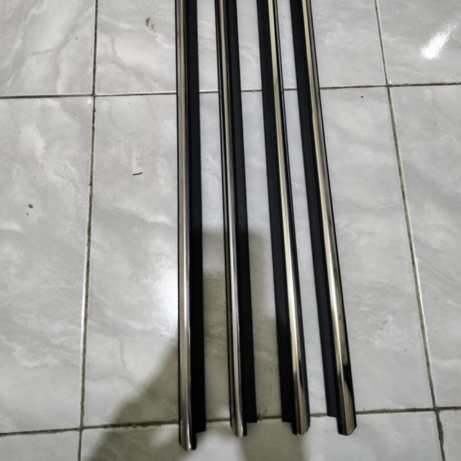 pelipit kaca luar rush terios tahun 2007-2017 chrom original 1set atau 4pc