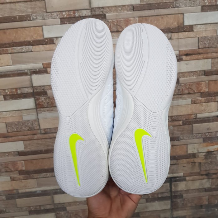 SEPATU FUTSAL NIKE LUNAR GATO2 WHITE GREY IC-SEPATU FUTSAL-NIKE-FUTSAL