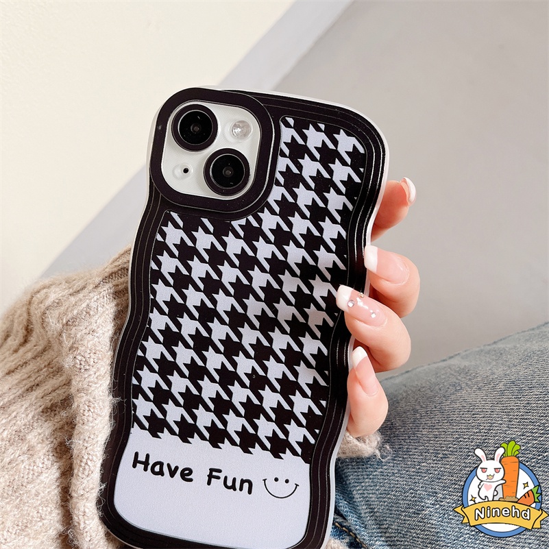 Realme C35 C33 C31 C30 C30s 10 9 Pro+ C21 C21Y C25Y C25 C25s C20 C20A C17 Realme C15 C12 C11 8 8i 7i 5 5i 5s 6i C3 Narzo 50 50i 50A Prime High Quality Lattice Phone Wavy Edge Case Penutup Pelindung