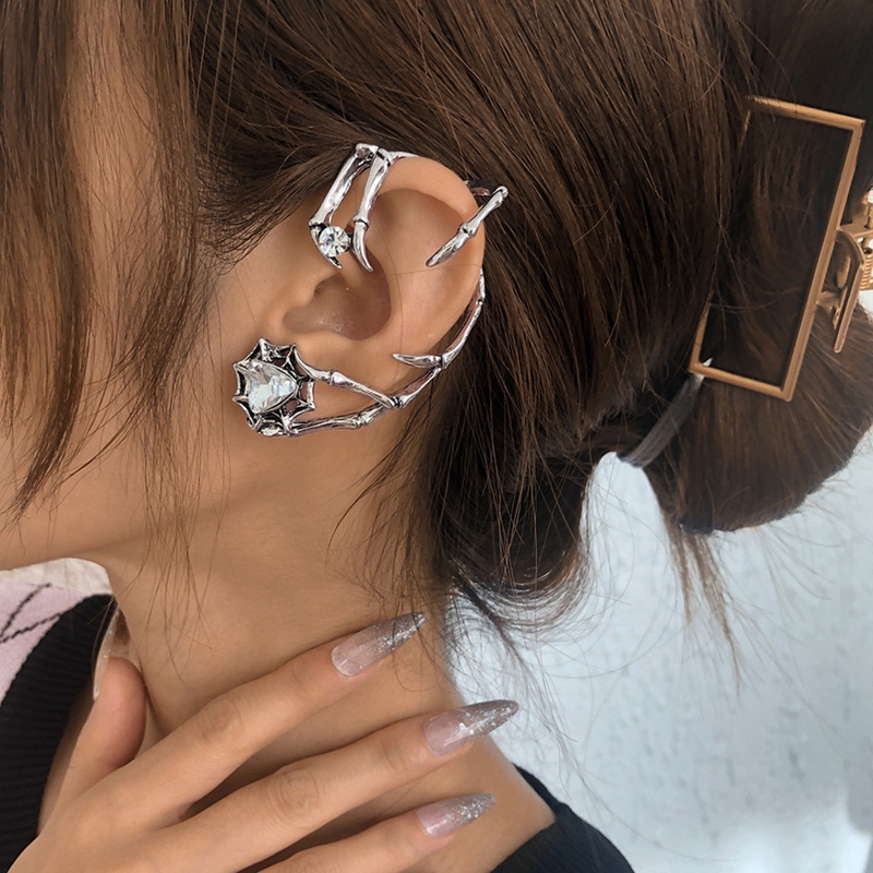 1pc Anting Mode Gelap Berlebihan Anting Punk Tua Micro Hias Kaca Berlian Anting Pribadi