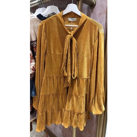 blouse / tunik wearing klamby