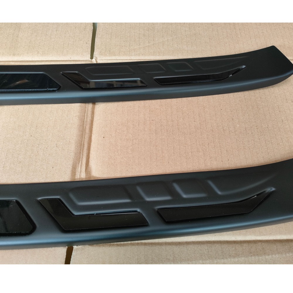 Sillplate Sill Plate Belakang Toyota Raize 2021 Hitam List Chrome Rocky