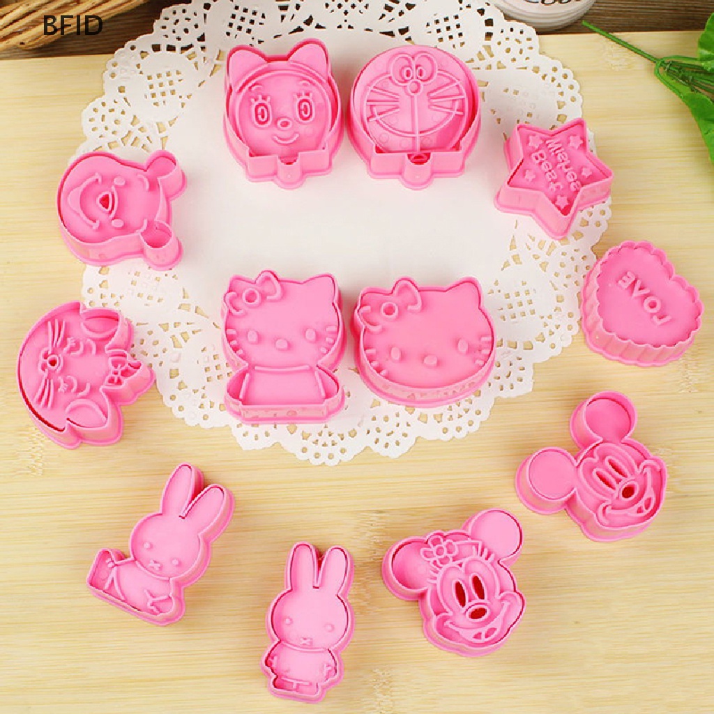 [BFID] 1pasang Pemotong Kue Kering Plastik Lucu Kartun Pressable Biscuit Mold Cetakan Kue [ID]