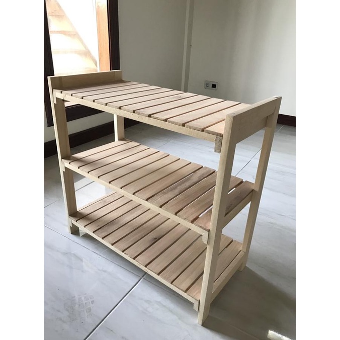 rak sepatu kayu request cat custom